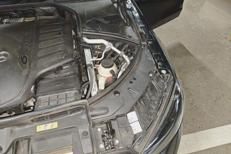 Used Mercedes-Benz Maybach S-Class 2021 S 480 4MATIC Engine Bay Left