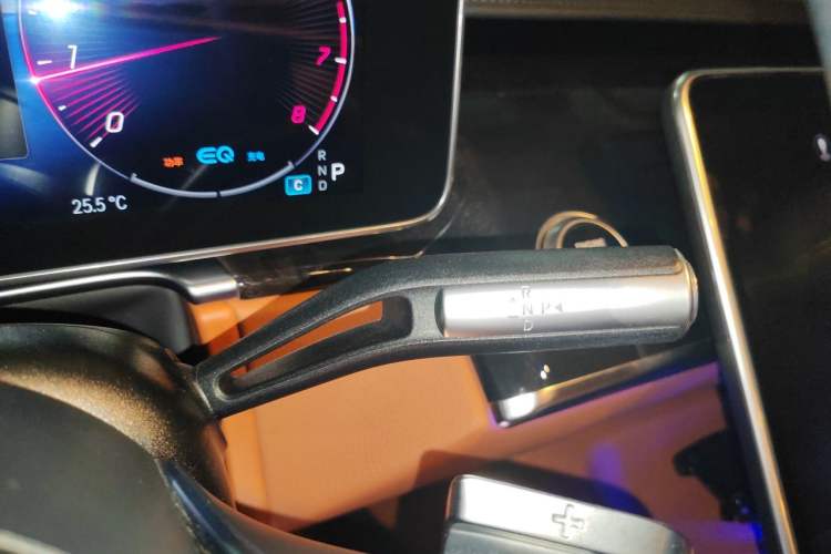 Used Mercedes-Benz Maybach S-Class 2021 S 480 4MATIC Gear Lever