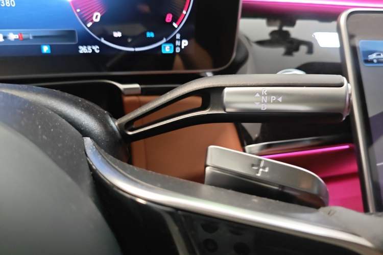 Used Mercedes-Benz Maybach S-Class 2021 S 480 4MATIC Gear Lever