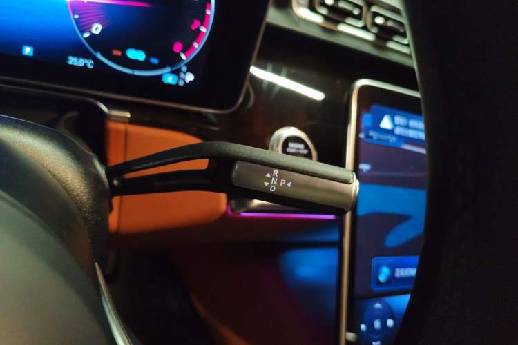 Used Mercedes-Benz Maybach S-Class 2021 S 480 4MATIC Gear Lever