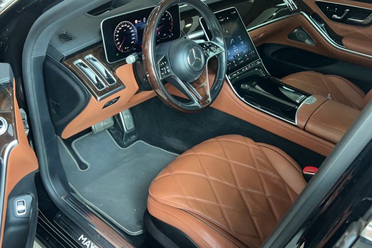Used Mercedes-Benz Maybach S-Class 2021 S 480 4MATIC Interior 1