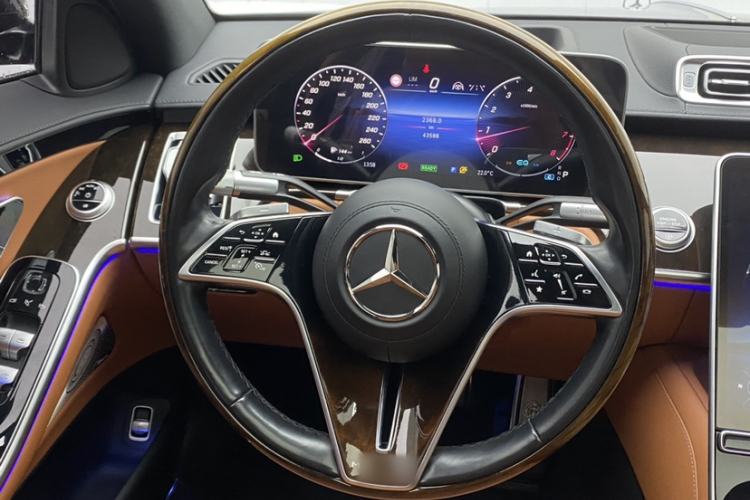 Used Mercedes-Benz Maybach S-Class 2021 S 480 4MATIC Interior 2