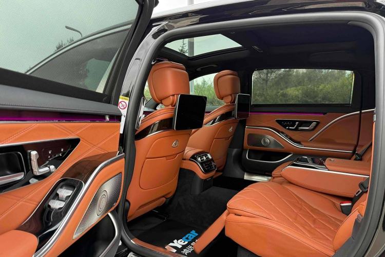 Used Mercedes-Benz Maybach S-Class 2021 S 480 4MATIC Interior 2