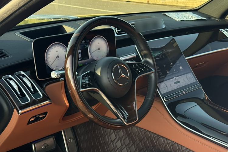 Used Mercedes-Benz Maybach S-Class 2021 S 480 4MATIC Interior 2