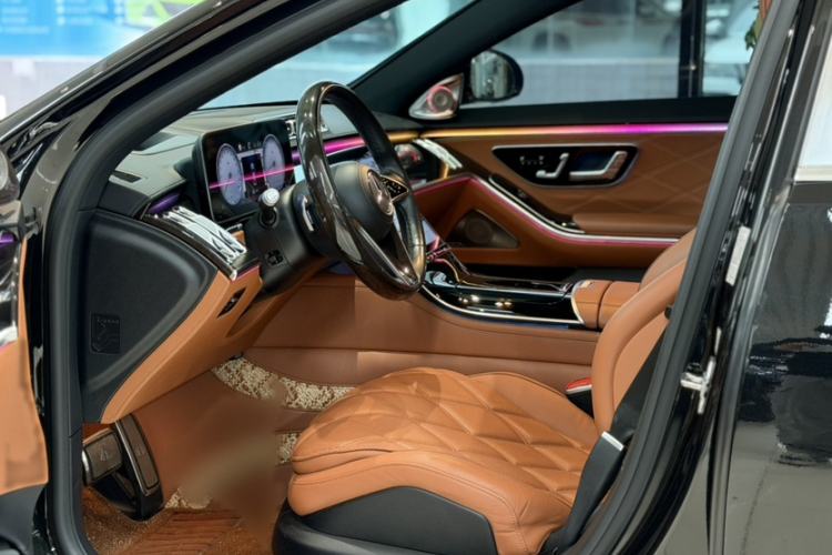 Used Mercedes-Benz Maybach S-Class 2021 S 480 4MATIC Interior 3
