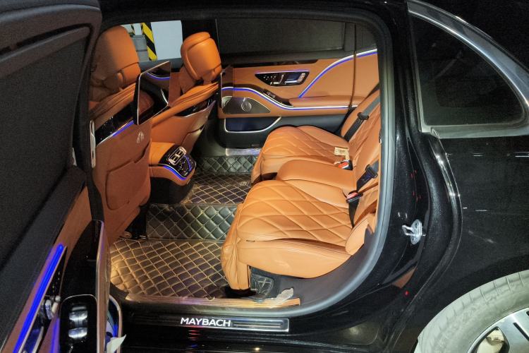 Used Mercedes-Benz Maybach S-Class 2021 S 480 4MATIC Interior 4