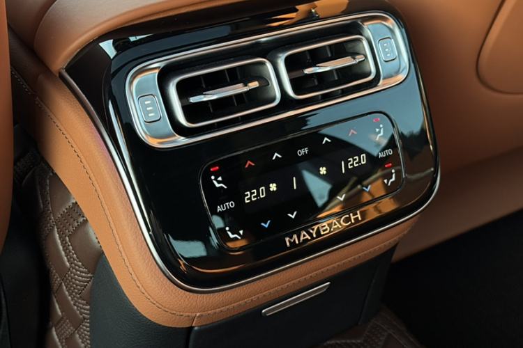 Used Mercedes-Benz Maybach S-Class 2021 S 480 4MATIC Interior 6