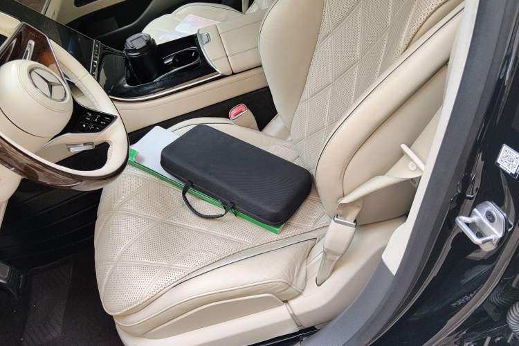 Used Mercedes-Benz Maybach S-Class 2021 S 480 4MATIC Left Front Seat