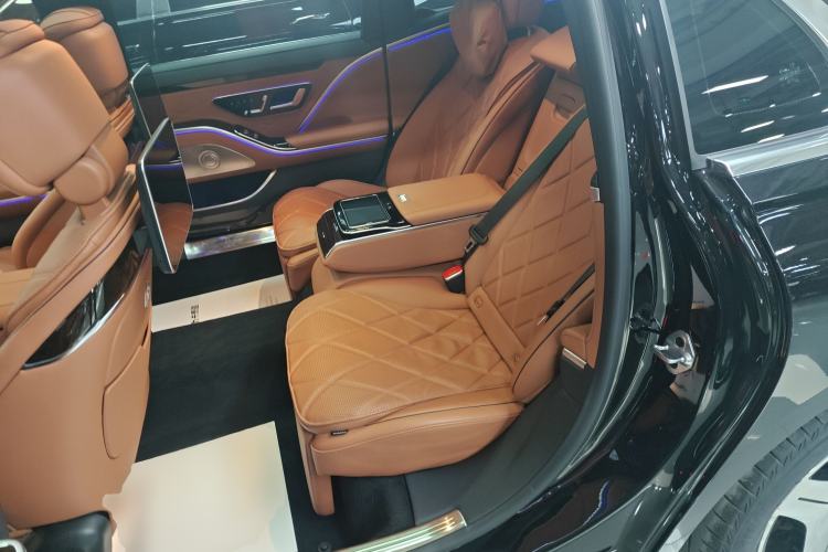 Used Mercedes-Benz Maybach S-Class 2021 S 480 4MATIC Left Rear Seat