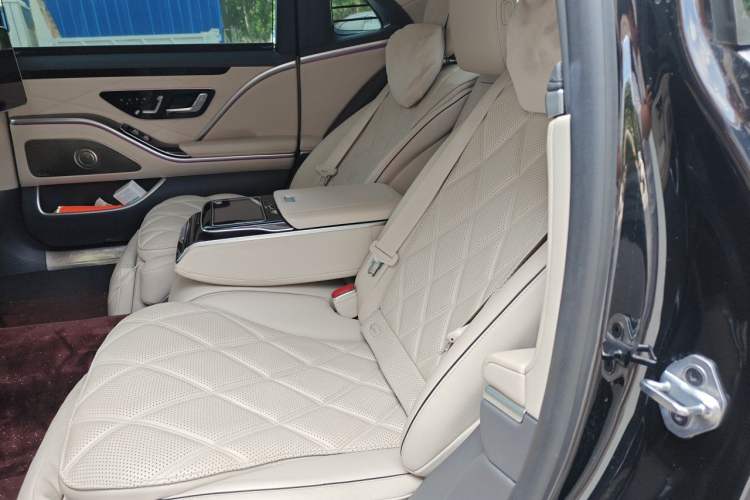 Used Mercedes-Benz Maybach S-Class 2021 S 480 4MATIC Left Rear Seat