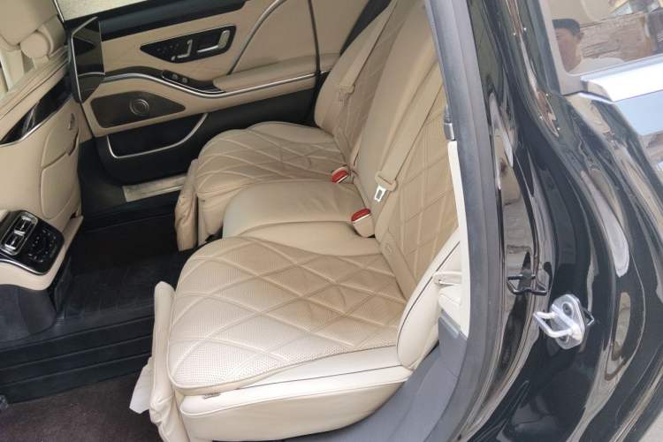 Used Mercedes-Benz Maybach S-Class 2021 S 480 4MATIC Left Rear Seat