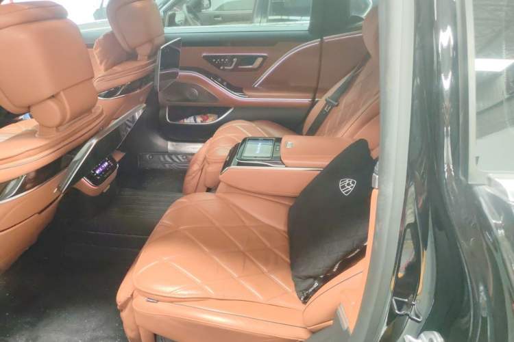 Used Mercedes-Benz Maybach S-Class 2021 S 480 4MATIC Left Rear Seat