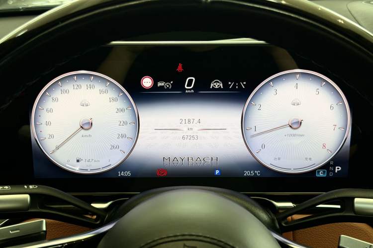 Used Mercedes-Benz Maybach S-Class 2021 S 480 4MATIC Odometer Close Up