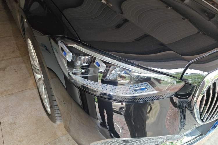 Used Mercedes-Benz Maybach S-Class 2021 S 580 4MATIC Right Front Headlight