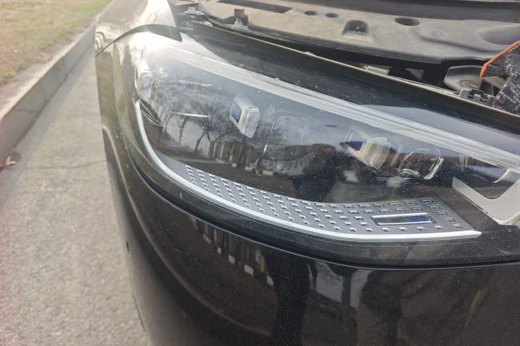 Used Mercedes-Benz Maybach S-Class 2021 S 580 4MATIC Right Front Headlight