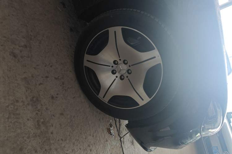 Used Mercedes-Benz Maybach S-Class 2021 S 480 4MATIC Right Front Wheel Hub
