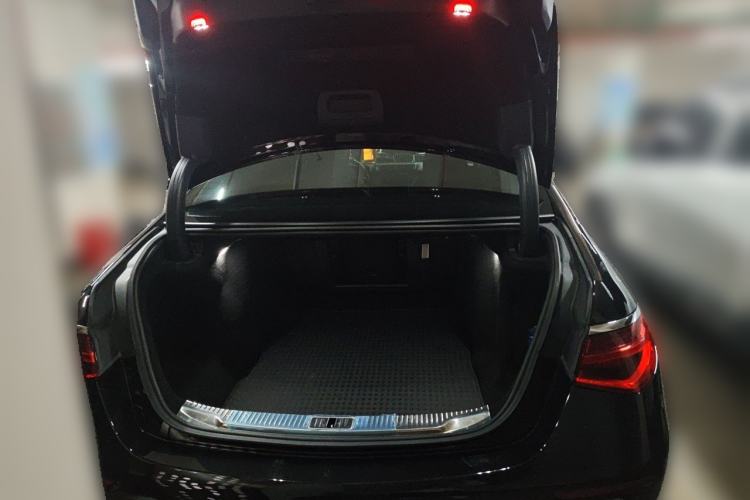 Used Mercedes-Benz Maybach S-Class 2021 S 480 4MATIC Trunk