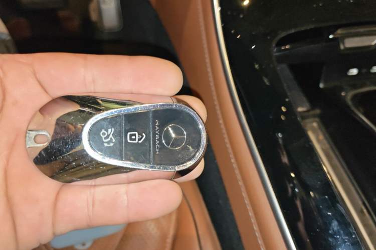 Used Mercedes-Benz Maybach S-Class 2021 S 480 4MATIC Vehicle Key