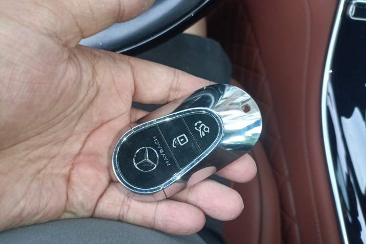 Used Mercedes-Benz Maybach S-Class 2021 S 480 4MATIC Vehicle Key