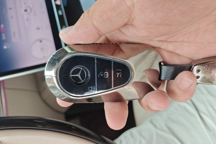 Used Mercedes-Benz Maybach S-Class 2021 S 480 4MATIC Vehicle Key
