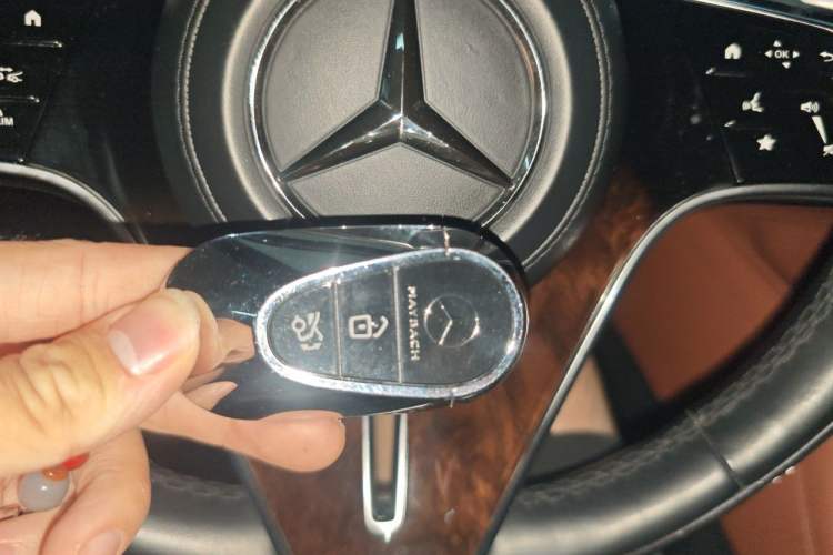 Used Mercedes-Benz Maybach S-Class 2021 S 480 4MATIC Vehicle Key