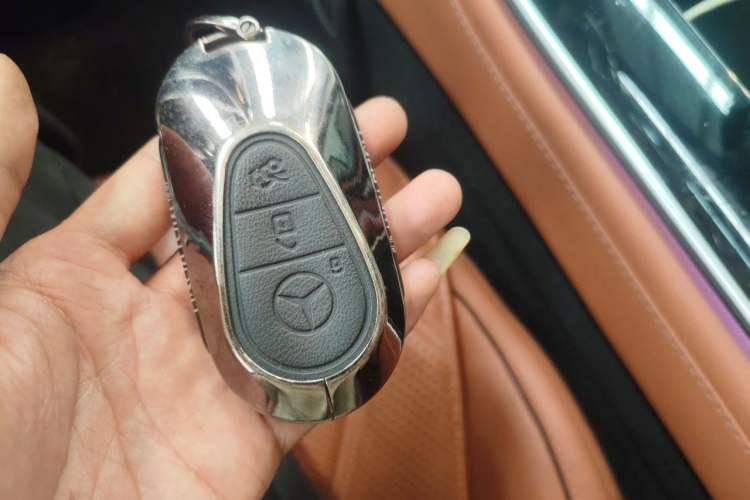 Used Mercedes-Benz Maybach S-Class 2021 S 480 4MATIC Vehicle Key