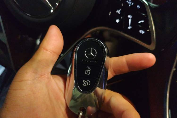Used Mercedes-Benz Maybach S-Class 2021 S 480 4MATIC Vehicle Key