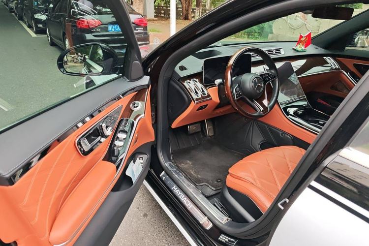 Used Mercedes-Benz Maybach S-Class 2021 S 480 4MATIC Driver Seat