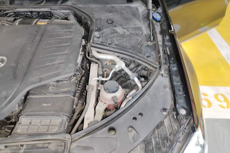 Used Mercedes-Benz Maybach S-Class 2021 S 480 4MATIC Engine Bay Left