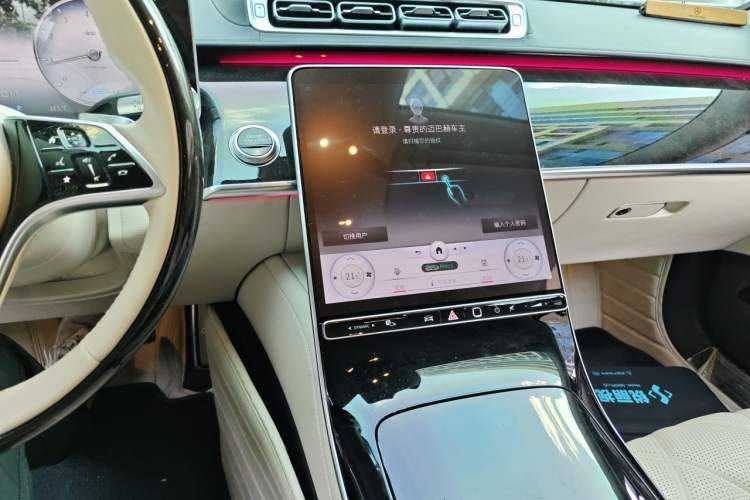 Used Mercedes-Benz Maybach S-Class 2021 S 480 4MATIC Audio And AC Panel