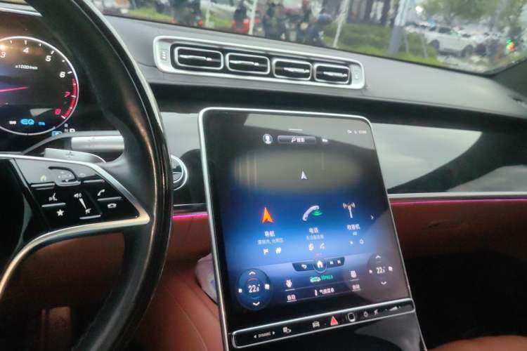 Used Mercedes-Benz Maybach S-Class 2022 S 480 4MATIC Intelligent Premium Special Edition Audio And AC Panel