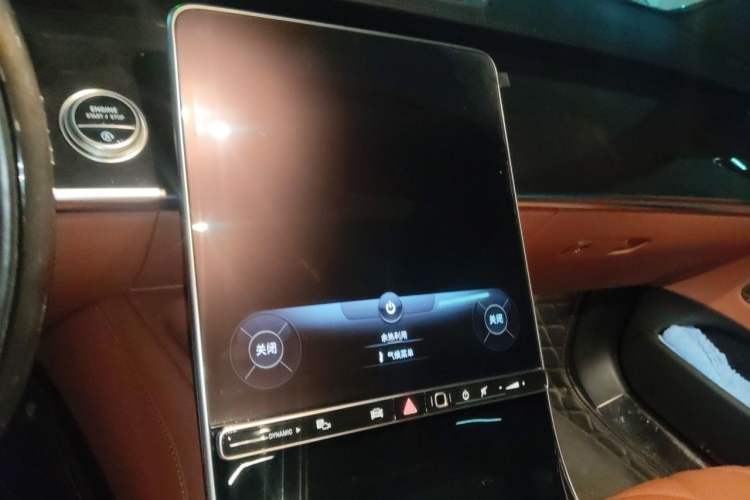 Used Mercedes-Benz Maybach S-Class 2022 S 480 4MATIC Intelligent Premium Special Edition Audio And AC Panel