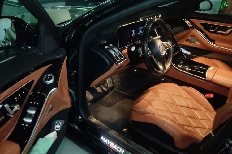 Used Mercedes-Benz Maybach S-Class 2022 S 480 4MATIC Intelligent Premium Special Edition Driver Seat