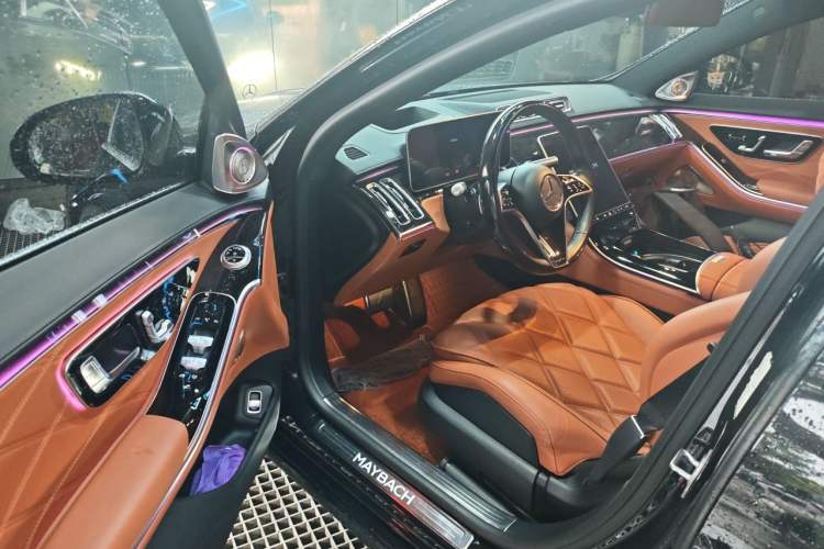 Used Mercedes-Benz Maybach S-Class 2022 S 480 4MATIC Intelligent Premium Special Edition Driver Seat