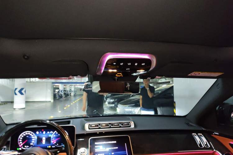 Used Mercedes-Benz Maybach S-Class 2022 S 480 4MATIC Intelligent Premium Special Edition Headliner