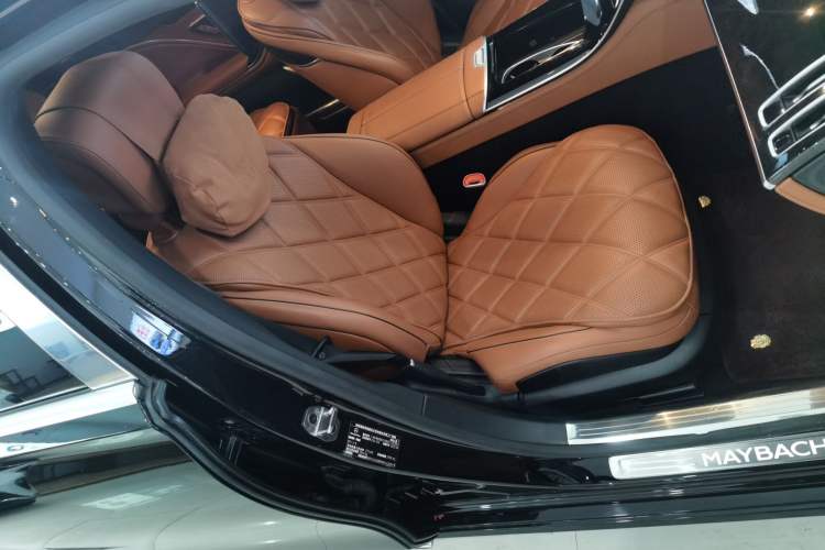 Used Mercedes-Benz Maybach S-Class 2022 S 480 4MATIC Intelligent Premium Special Edition Interior 1