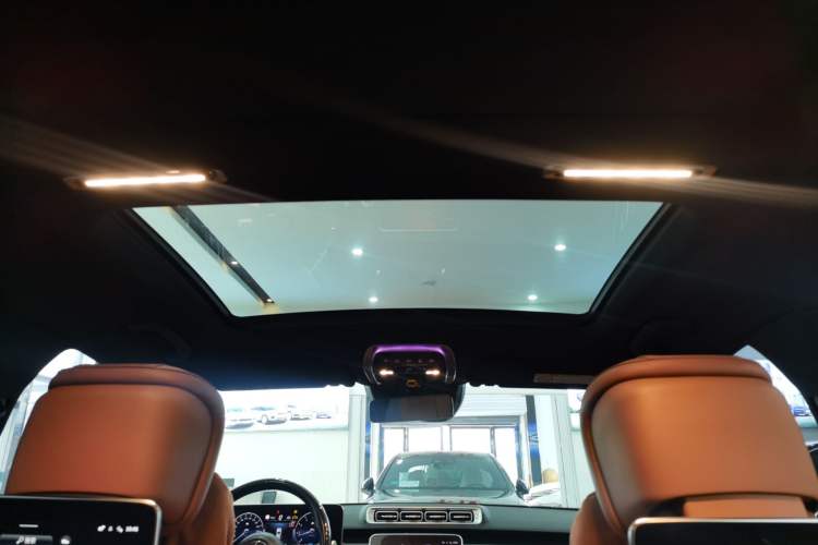 Used Mercedes-Benz Maybach S-Class 2022 S 480 4MATIC Intelligent Premium Special Edition Interior 14