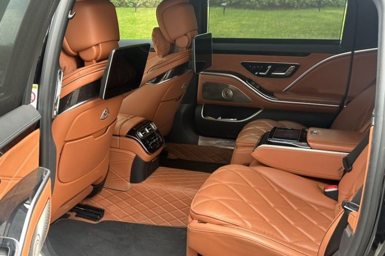 Used Mercedes-Benz Maybach S-Class 2022 S 480 4MATIC Intelligent Premium Special Edition Interior 4