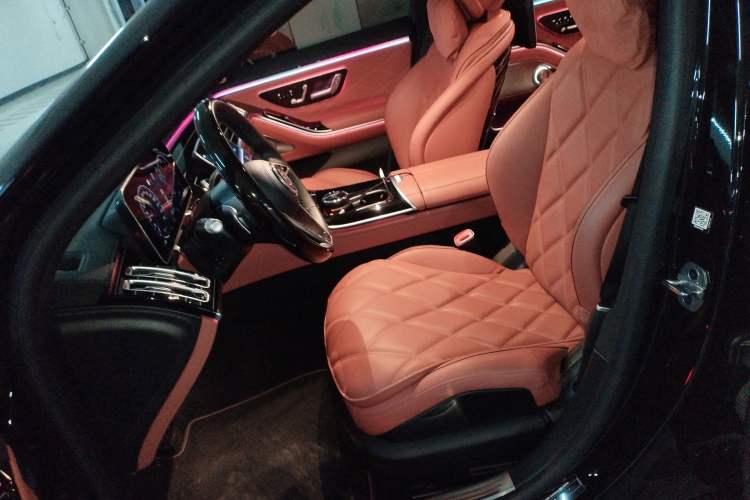 Used Mercedes-Benz Maybach S-Class 2022 S 480 4MATIC Intelligent Premium Special Edition Left Front Seat
