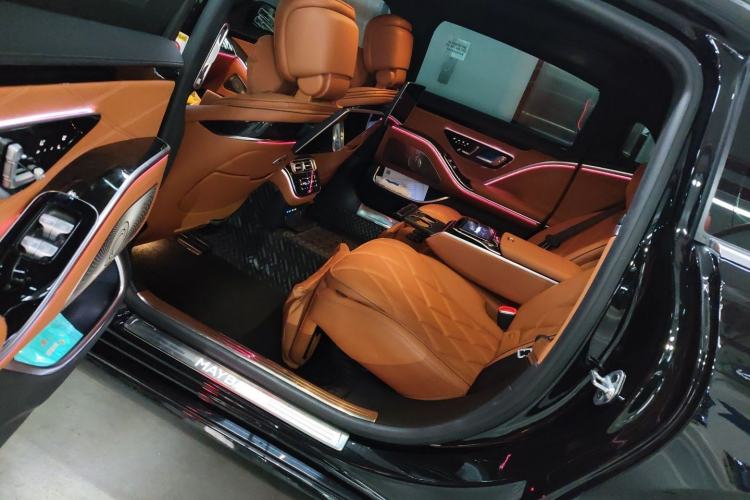 Used Mercedes-Benz Maybach S-Class 2022 S 480 4MATIC Intelligent Premium Special Edition Left Rear Seat