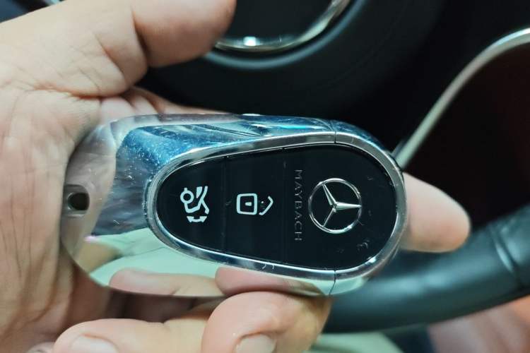 Used Mercedes-Benz Maybach S-Class 2022 S 480 4MATIC Intelligent Premium Special Edition Vehicle Key