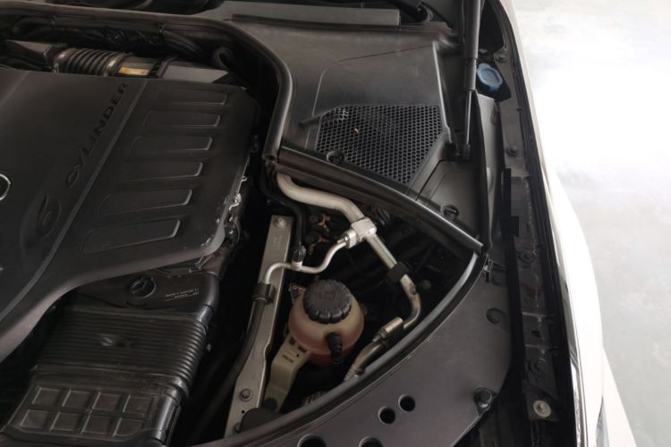 Used Mercedes-Benz Maybach S-Class 2022 S 480 4MATIC Intelligent Premium Special Edition Engine Bay Left
