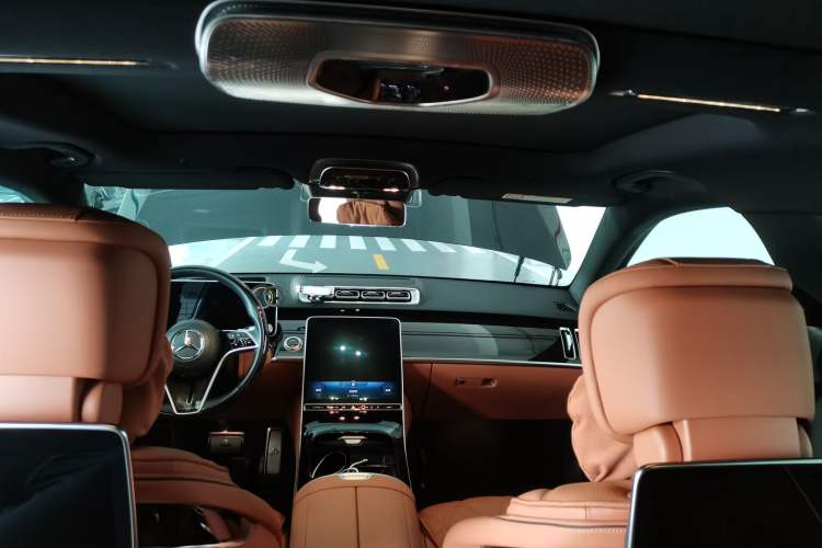 Used Mercedes-Benz Maybach S-Class 2022 S 480 4MATIC Intelligent Premium Special Edition Headliner