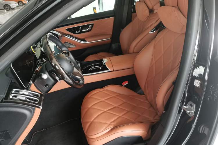 Used Mercedes-Benz Maybach S-Class 2022 S 480 4MATIC Intelligent Premium Special Edition Left Front Seat