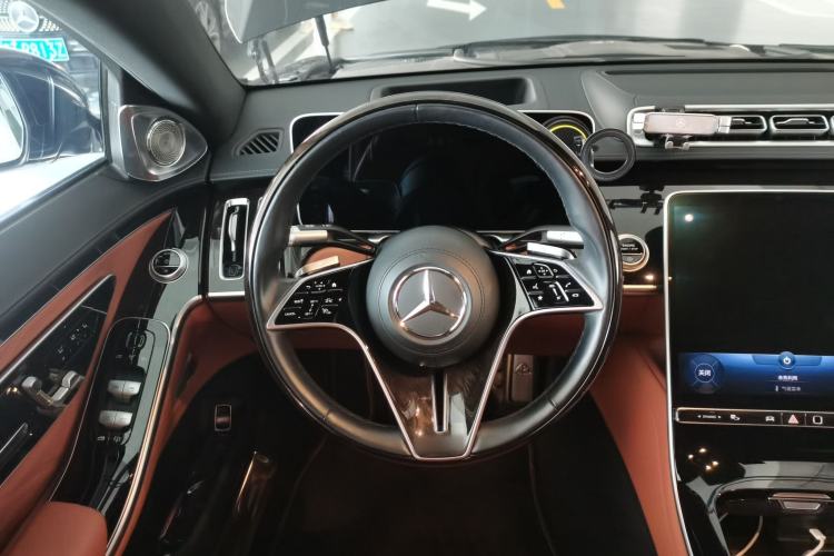 Used Mercedes-Benz Maybach S-Class 2022 S 480 4MATIC Intelligent Premium Special Edition Steering Wheel