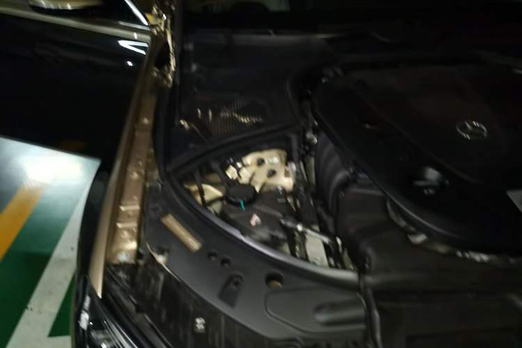 Used Mercedes-Benz Maybach S-Class 2022 S 680 4MATIC Engine Bay Right