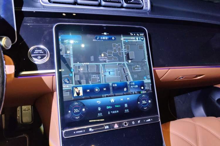 Used Mercedes-Benz Maybach S-Class 2023 S 480 4MATIC Audio And AC Panel