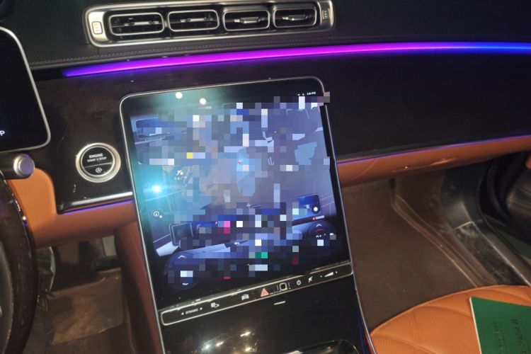 Used Mercedes-Benz Maybach S-Class 2023 S 480 4MATIC Audio And AC Panel