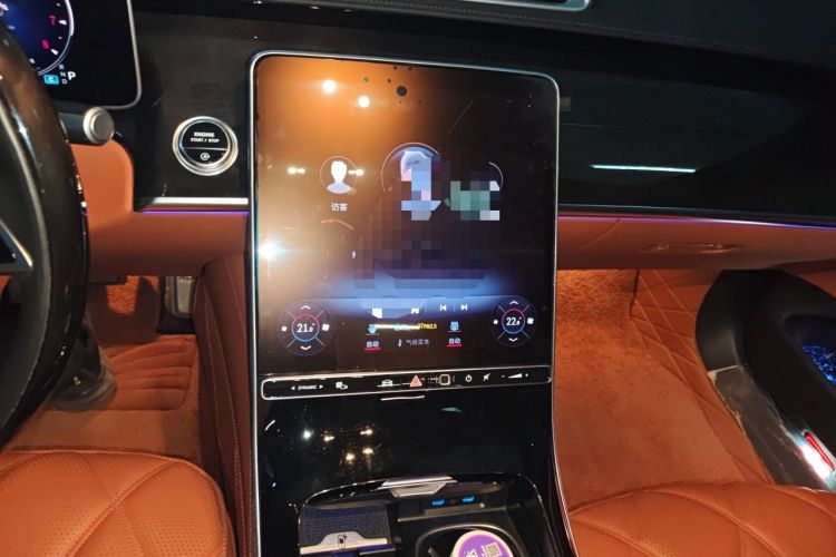 Used Mercedes-Benz Maybach S-Class 2023 S 480 4MATIC Audio And AC Panel