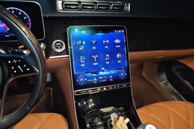Used Mercedes-Benz Maybach S-Class 2023 S 480 4MATIC Audio And AC Panel